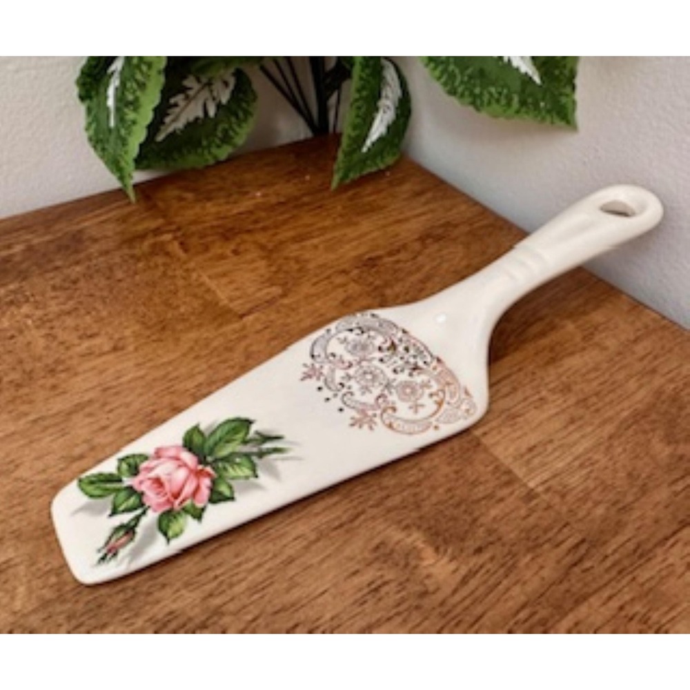 Vintage Porcelain Cake Server‎ –  Pink Floral & Silver Filigree